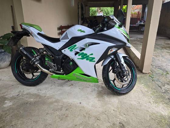 KAWASAKI NINJA 300 